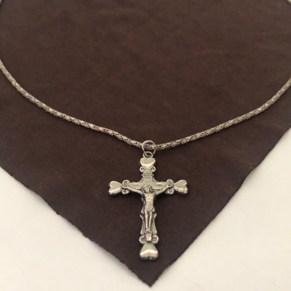 Cross neckless